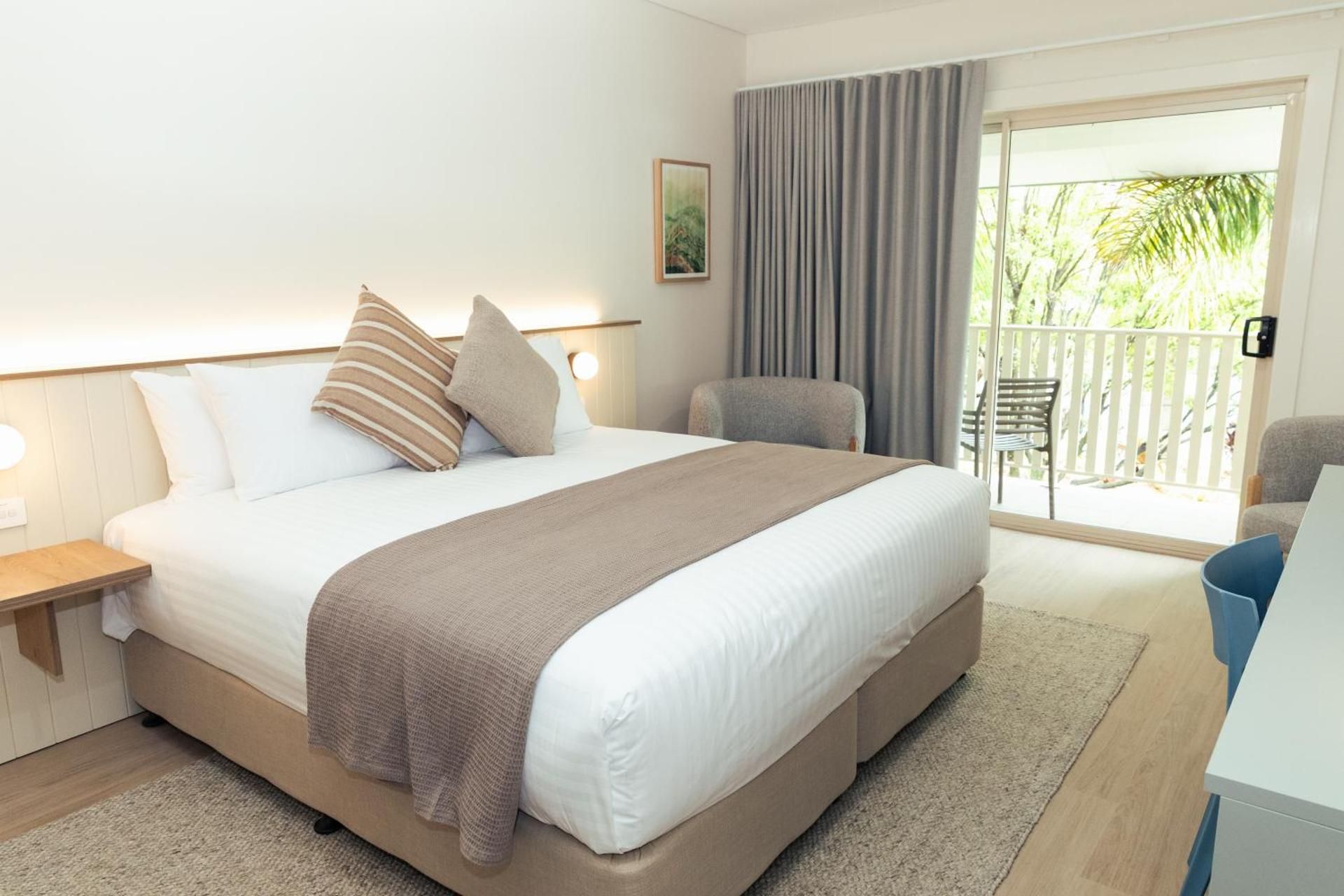 Superior King Room