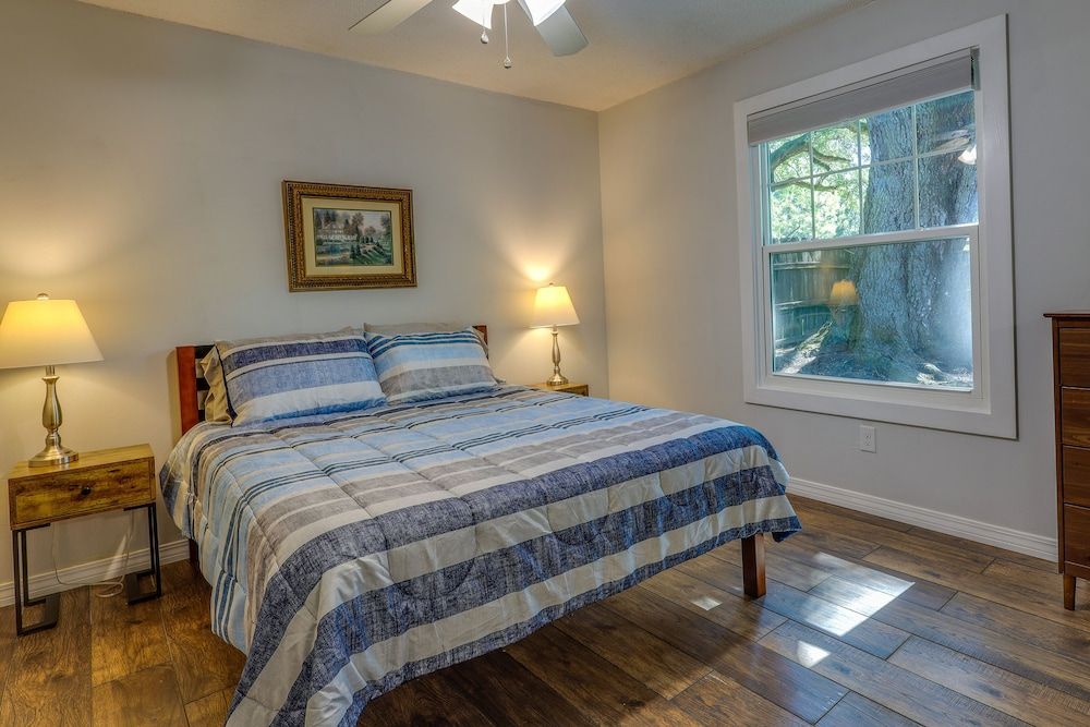 Apartment (2 Bedrooms)