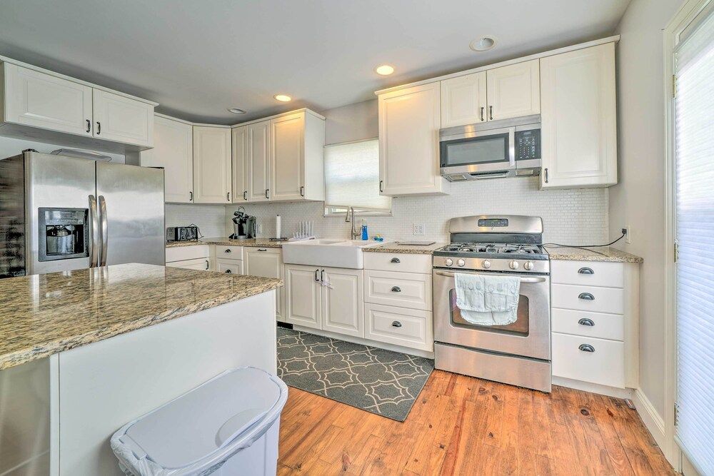 undefined Pittsburgh Row Home: Steps to Stadiums & Dtwn! 5