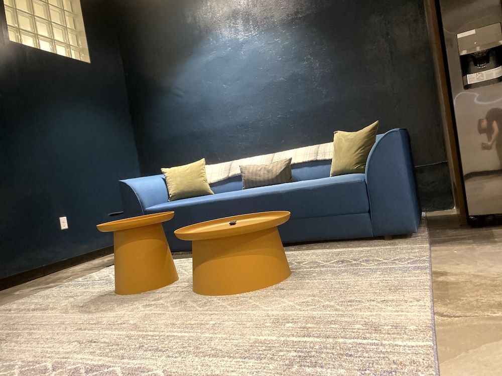 424-Apt. 400 Apartment 10