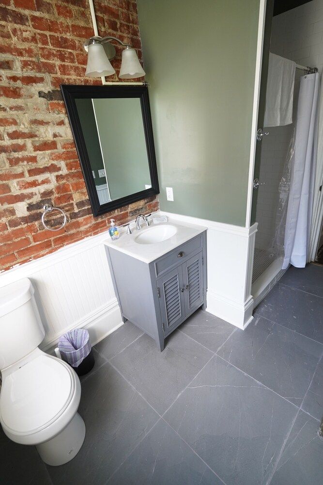 1210 Roland Way- Apartment Apartment 31