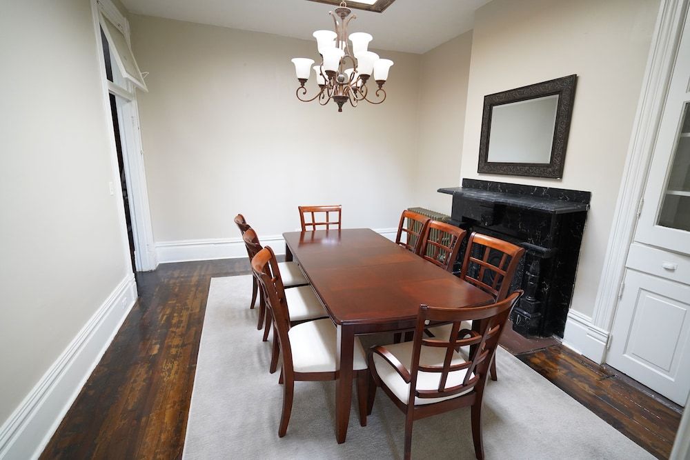 1210 Roland Way- Apartment Apartment 27