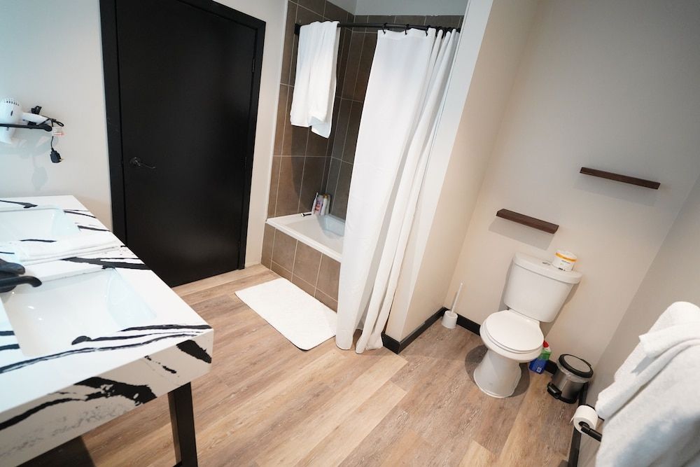 undefined 424 Gold Way- 3Bed/2Bath Apartment 9