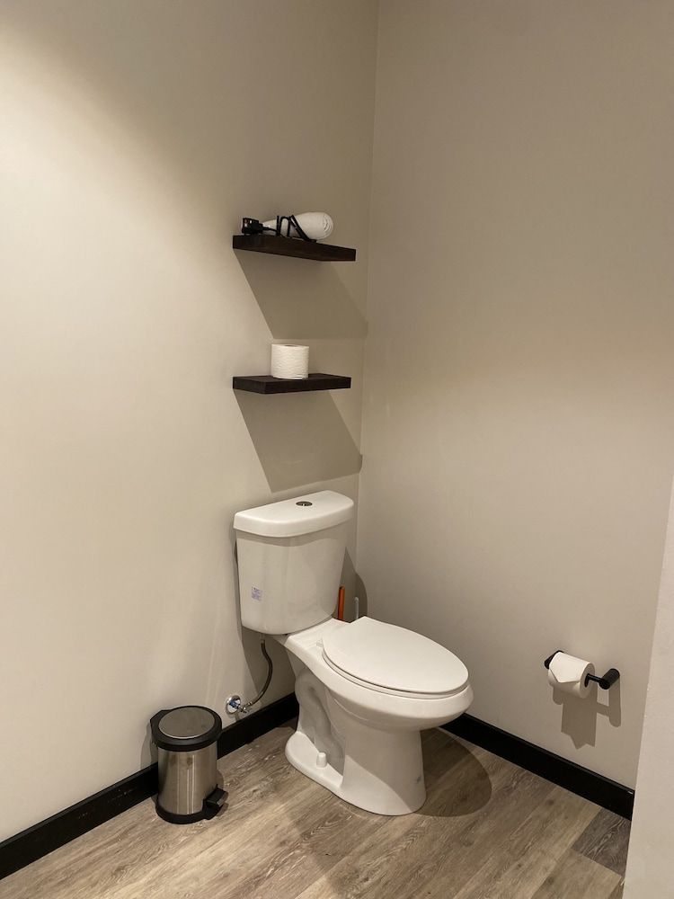 undefined 424 Gold Way- 3Bed/2Bath Apartment 10