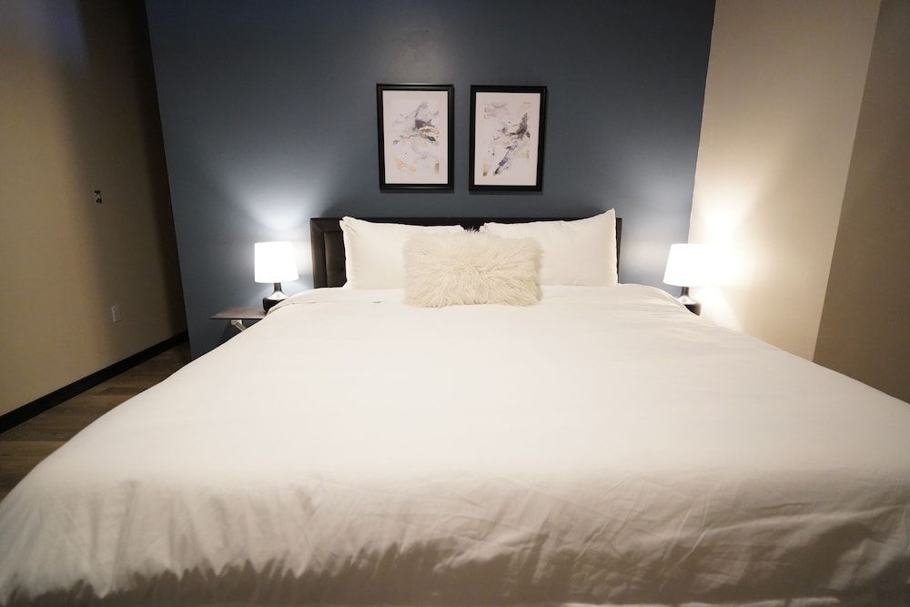 undefined 424 Gold Way- 3Bed/2Bath Apartment 4