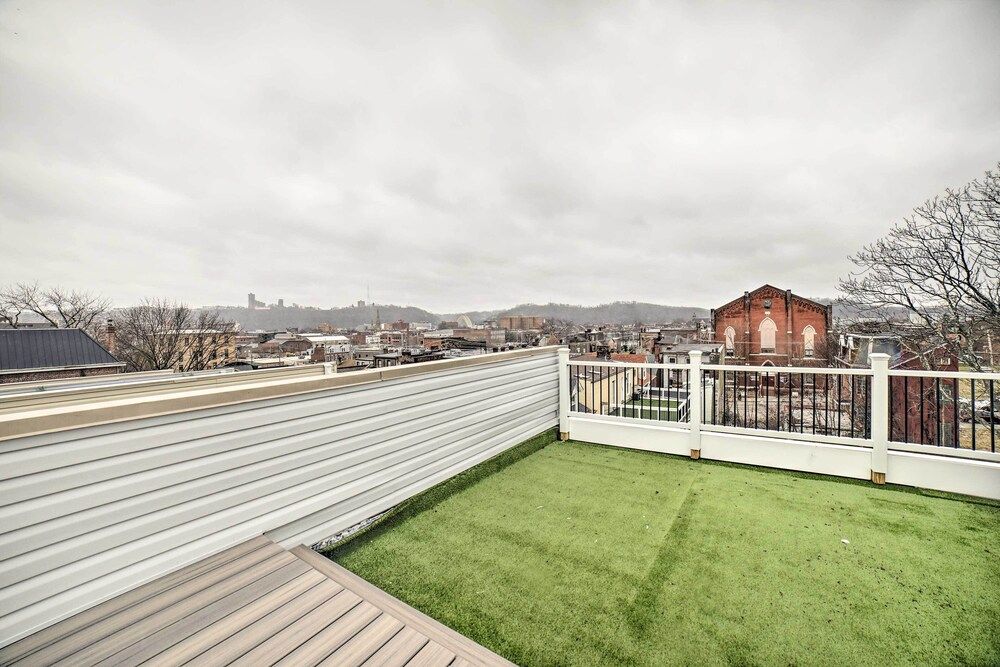 undefined Stylish Pittsburgh Townhouse w/ City Views! 5