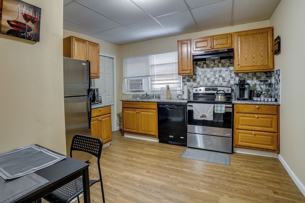 undefined West Oakland Home - 2 Mi to Downtown Pittsburgh! 5