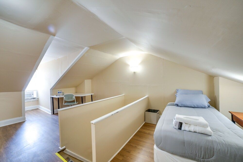 undefined West Oakland Home - 2 Mi to Downtown Pittsburgh! 7