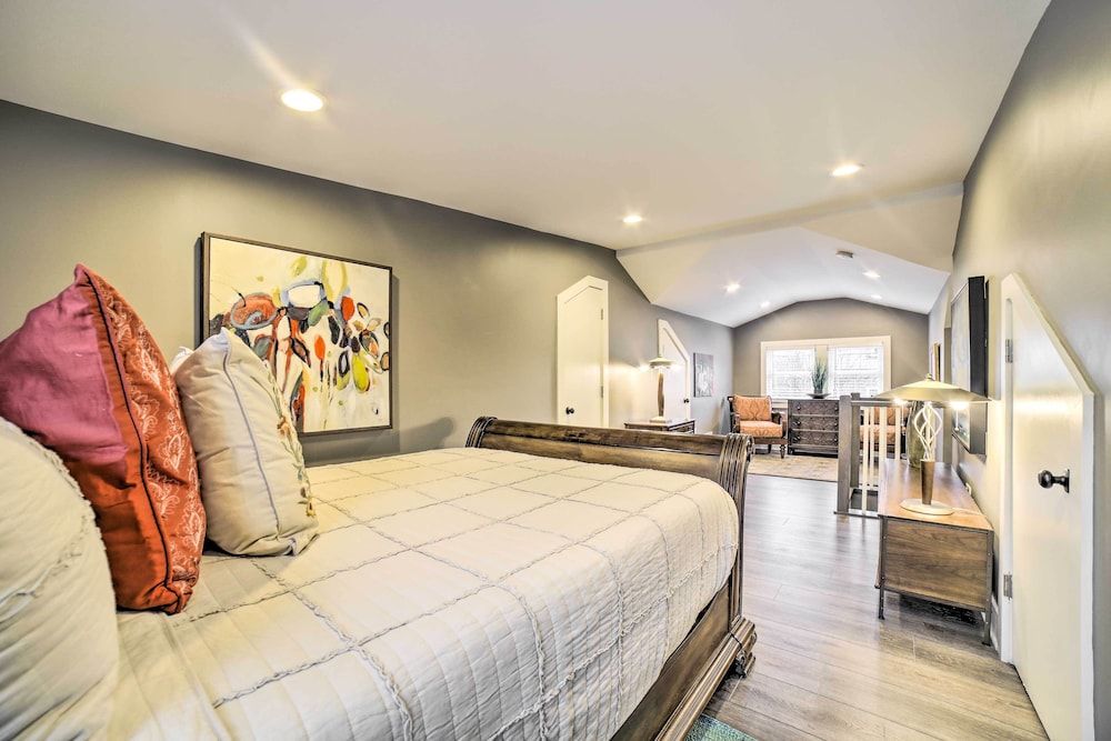 undefined Updated Pittsburgh Home: Walkable Location! 8