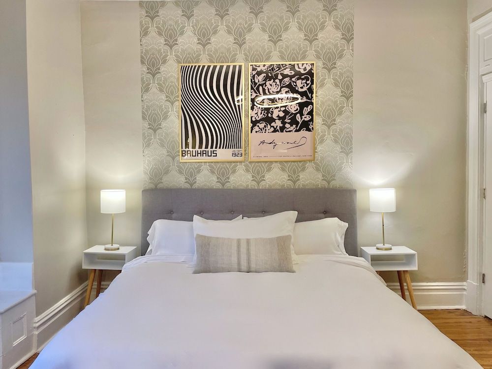 undefined The Warhola Bloomfield 5