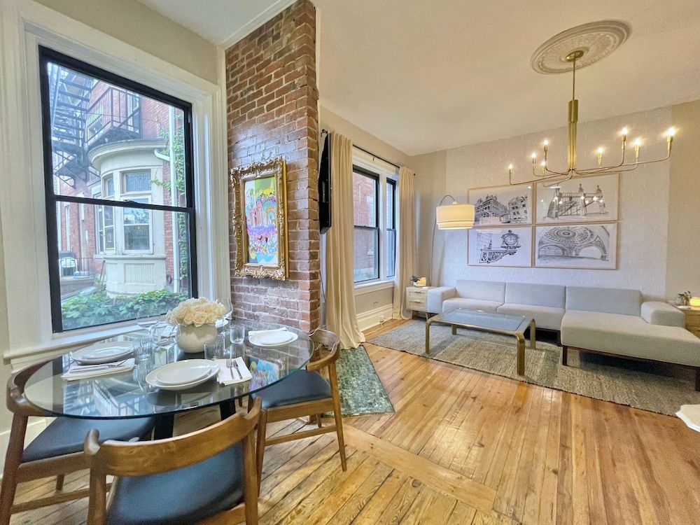 undefined The Warhola Bloomfield