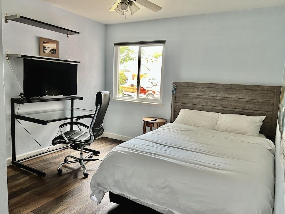 undefined DT Reno - 4BR Home w Patio BBQ Grill Games Room 8