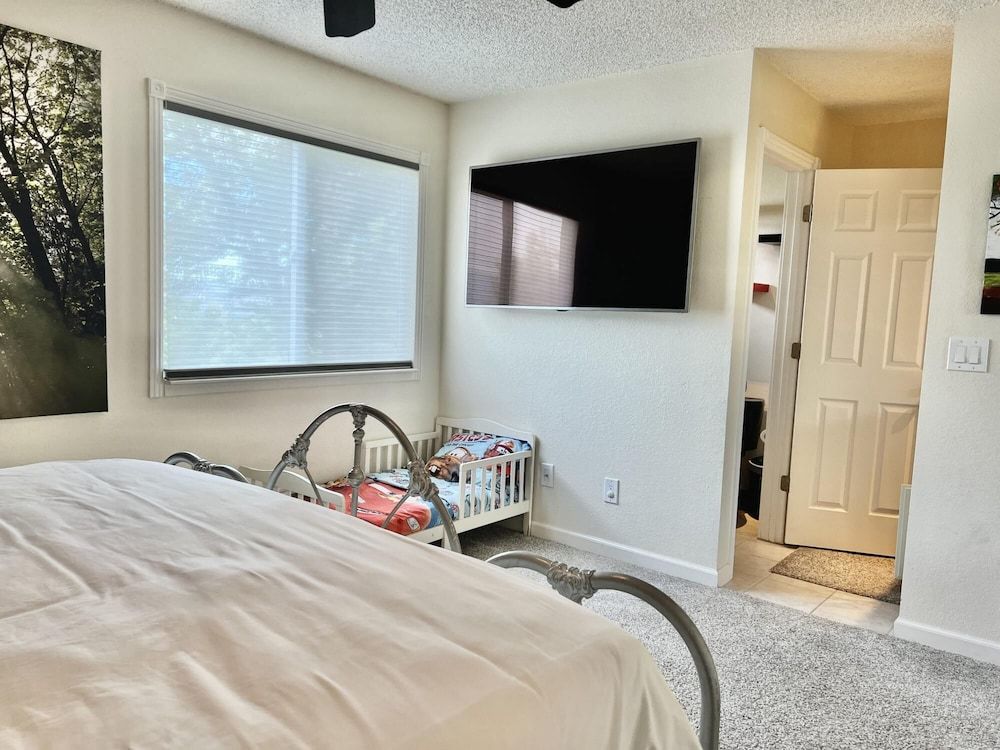 undefined DT Reno - 4BR Home w Patio BBQ Grill Games Room 10