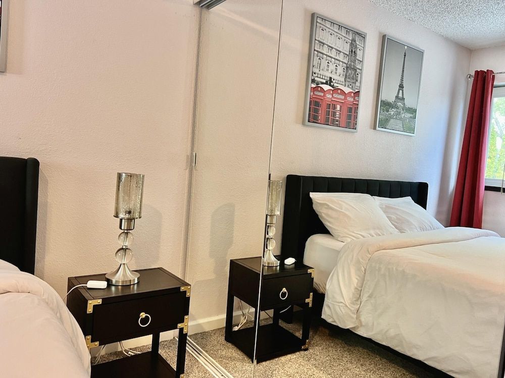 undefined DT Reno - 4BR Home w Patio BBQ Grill Games Room 9