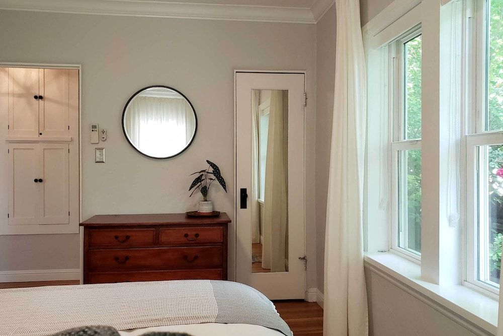 undefined Authentic Midtown Reno Cottage < 1 Mi to Riverwalk 5