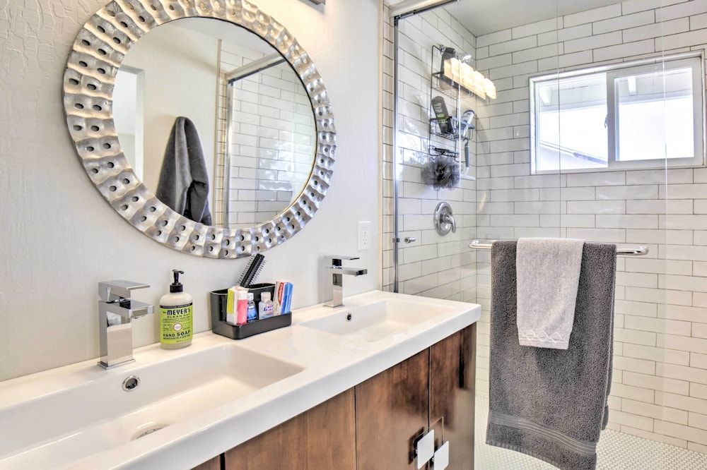 undefined Remodeled Reno Retreat - Day Trip to Tahoe! 10