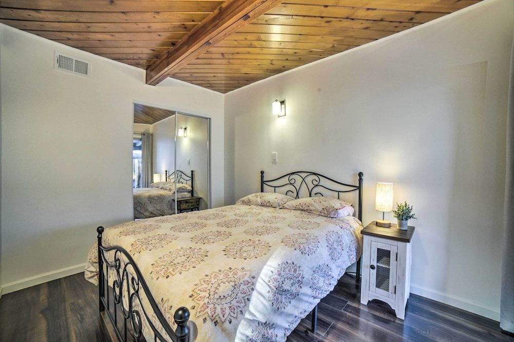 undefined Comfortable Home ~ 2 Mi to Reno Riverwalk 4