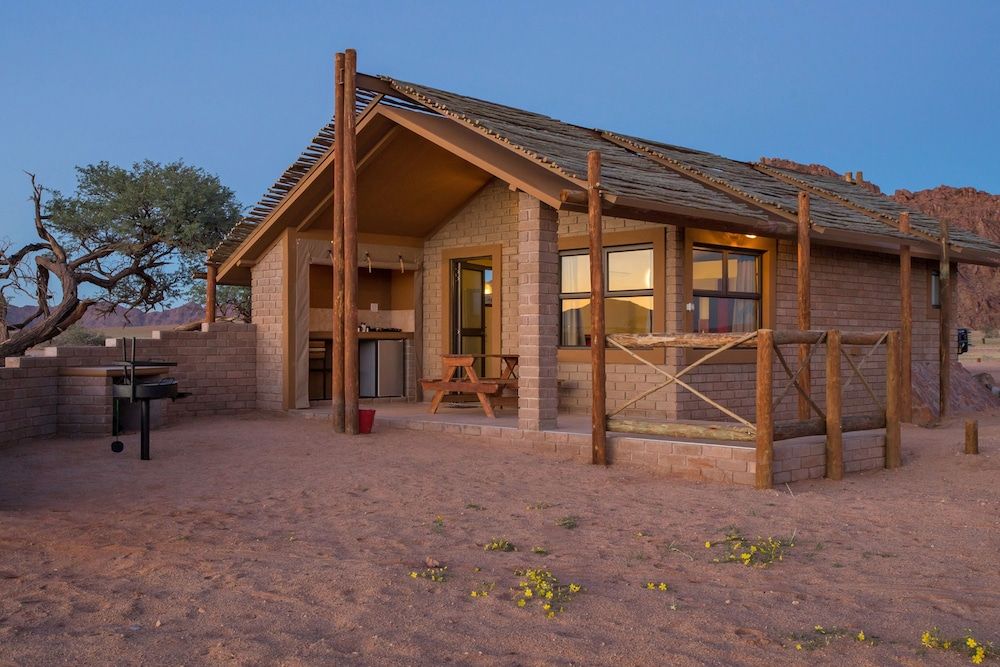 Desert Camp Twin Room 11