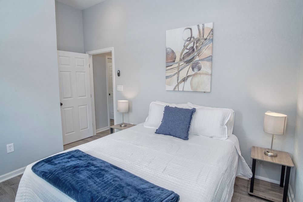 Apartment (2 Bedrooms)