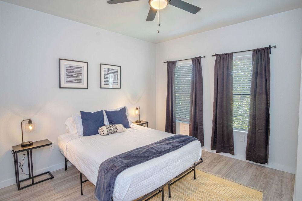 Apartment (3 Bedrooms)