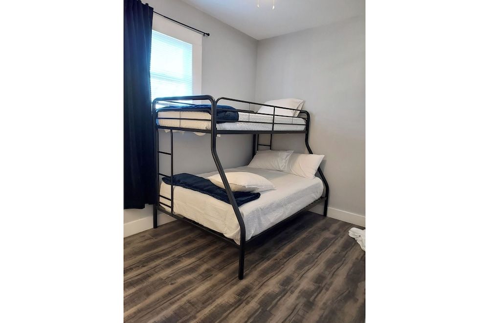 Apartment (2 Bedrooms)