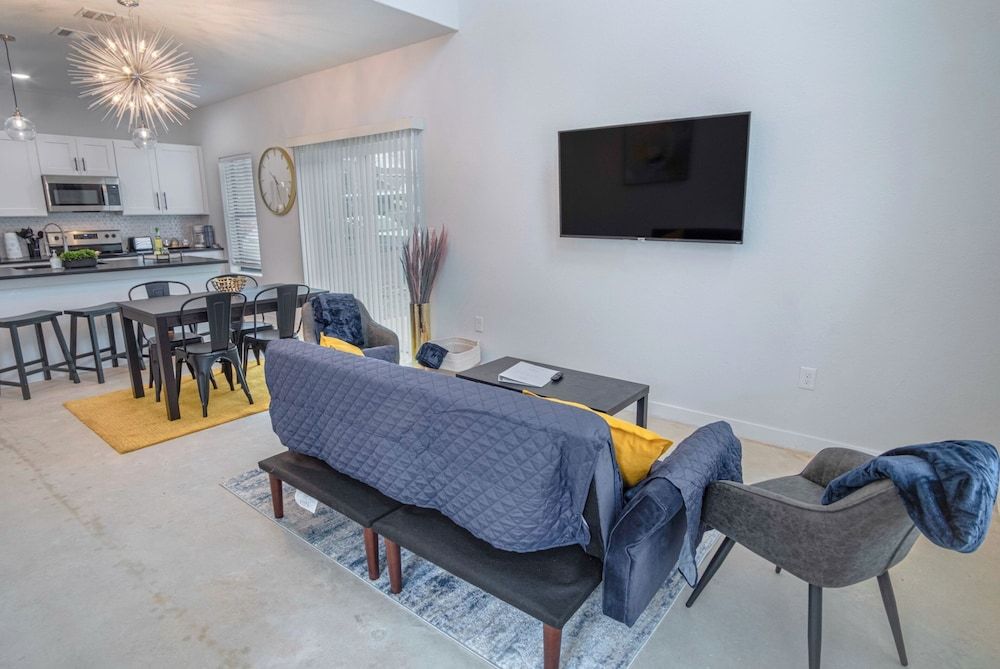 Apartment (3 Bedrooms)