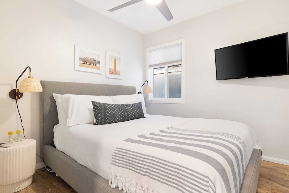 undefined Mission Point 1 by Avantstay San Diego Beach House w/ Huge Patio & Fire Pit Walk to Beach! 10