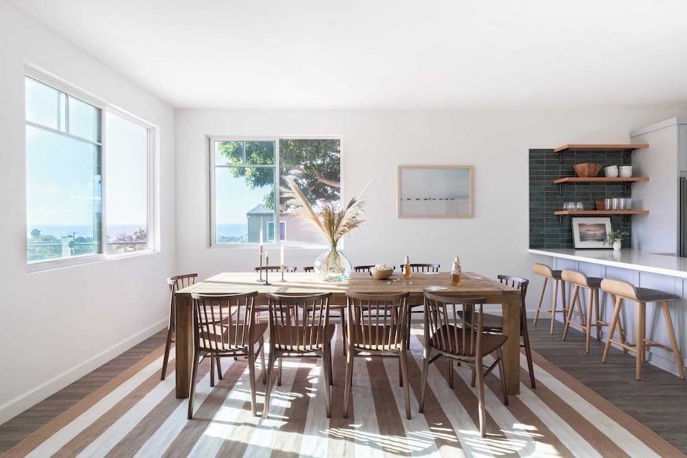 undefined Maven by Avantstay 5 Minutes to the Beach! Ocean Views & Spacious Design 3