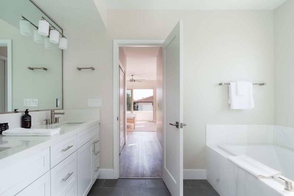 Skyline By Avantstay Modern Beach Retreat w/ Spacious Patio & Rooftop Views House (5 Bedrooms) 9