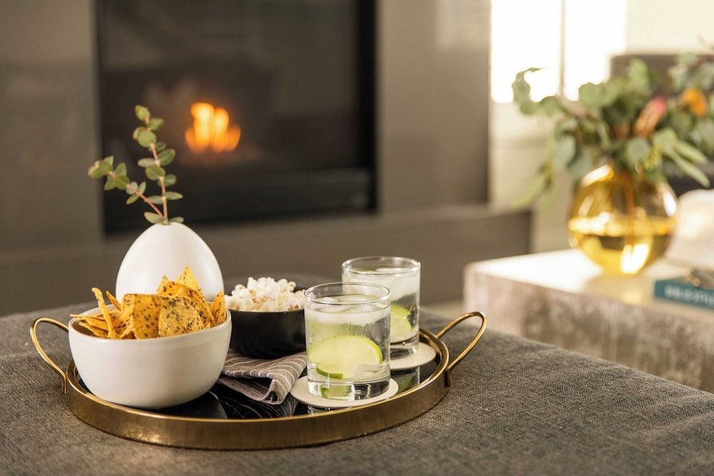 undefined Indigo By Avantstay Sleek & Charming Home 2 Blks From Bay w/ Hot Tub! 4