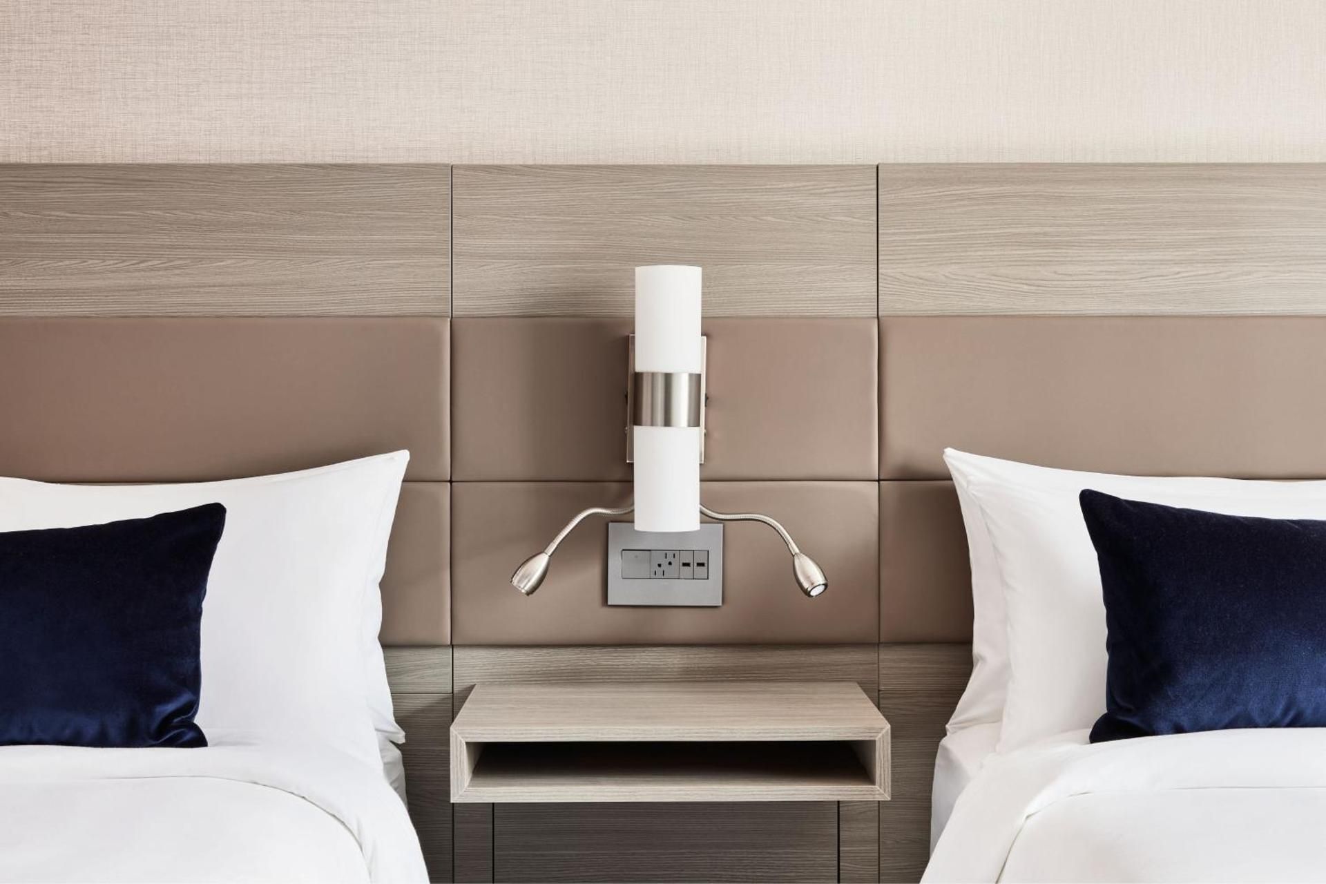 Standard Queen Room with Two Queen Beds - Hearing Accessible