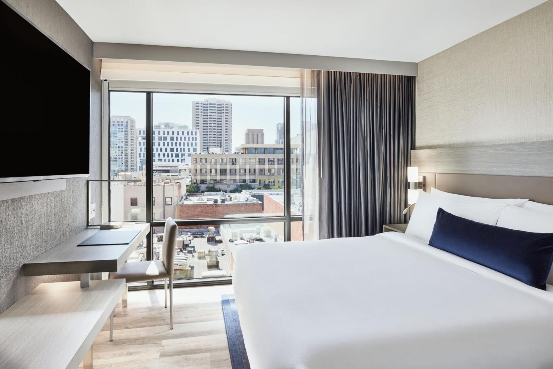 Guest Room, 1 King
