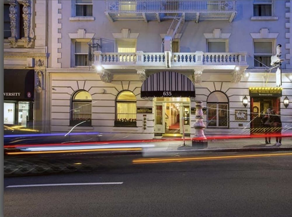 undefined Hotel Amari 5