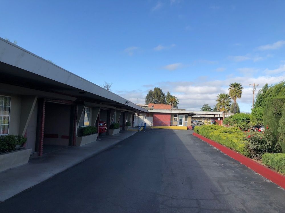 undefined Casa Linda Motel 2