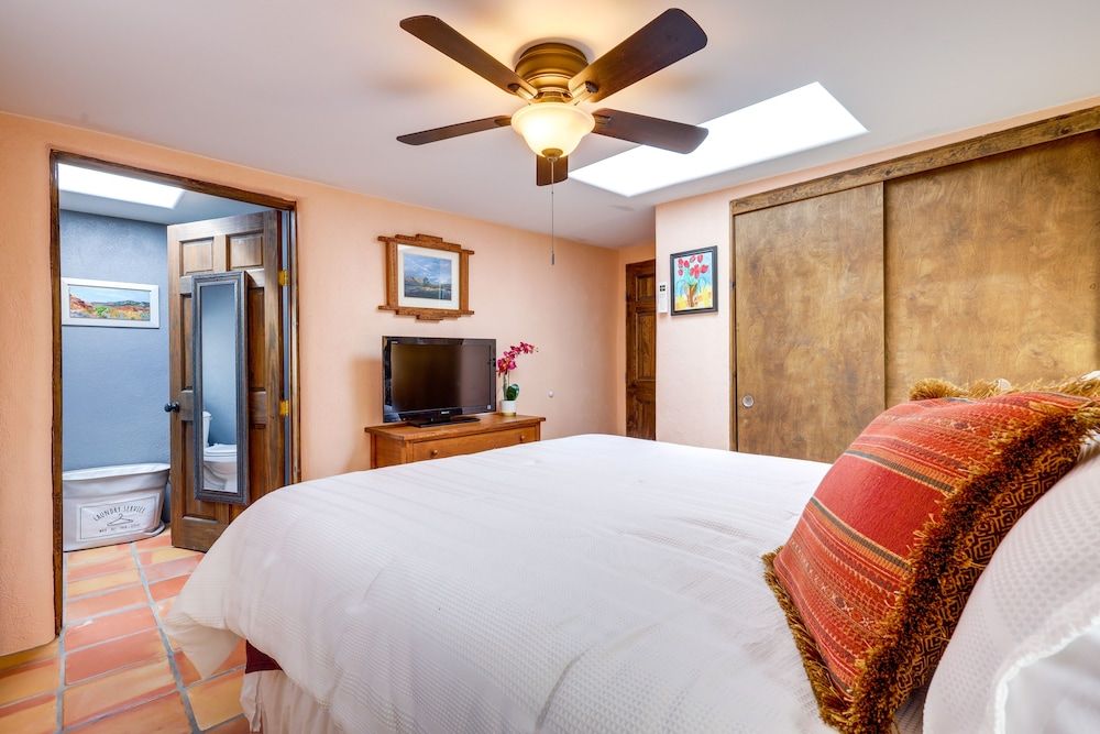 House (2 Bedrooms)