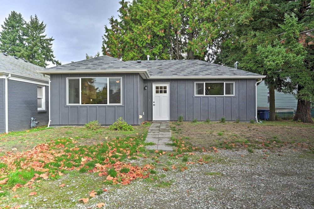 undefined Bright Seattle Cottage w/ Private Backyard Access! 9