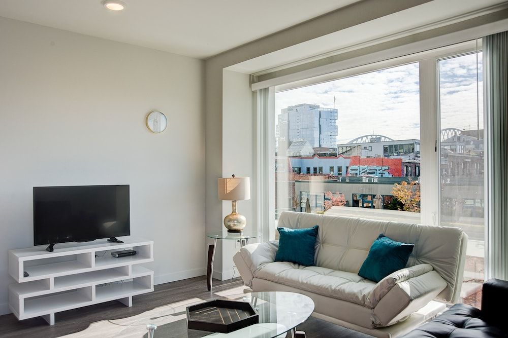 Pelicanstay in Stadium District