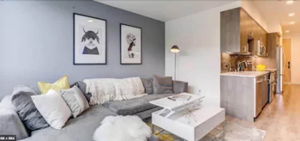 undefined One Lakefront 7