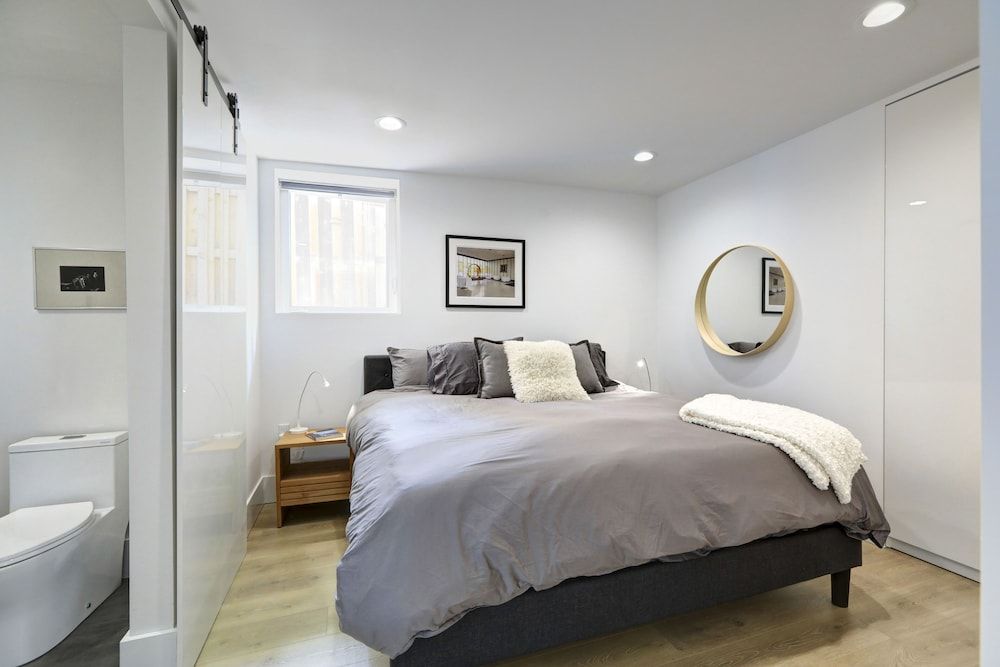 undefined Secret Garden on Top of Queen Anne 4