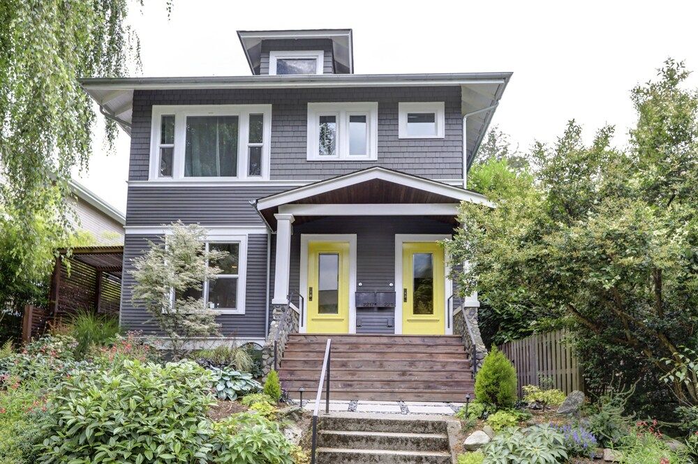 undefined Secret Garden on Top of Queen Anne 2