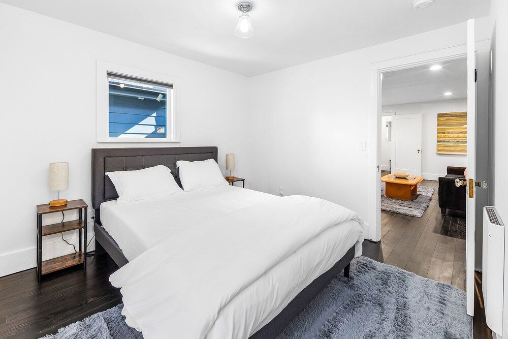 undefined 1BR Tranquil Haven in Beacon Hill 7