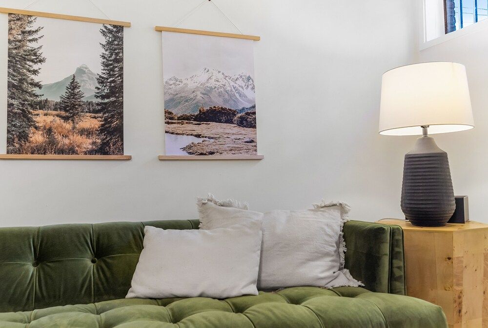 Lilac in Law Classic Apartment 14