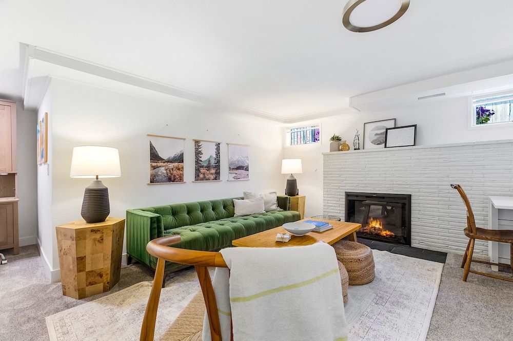 Lilac in Law Classic Apartment 17