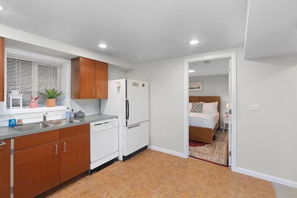 Greenwood Mother in Law City Apartment 9