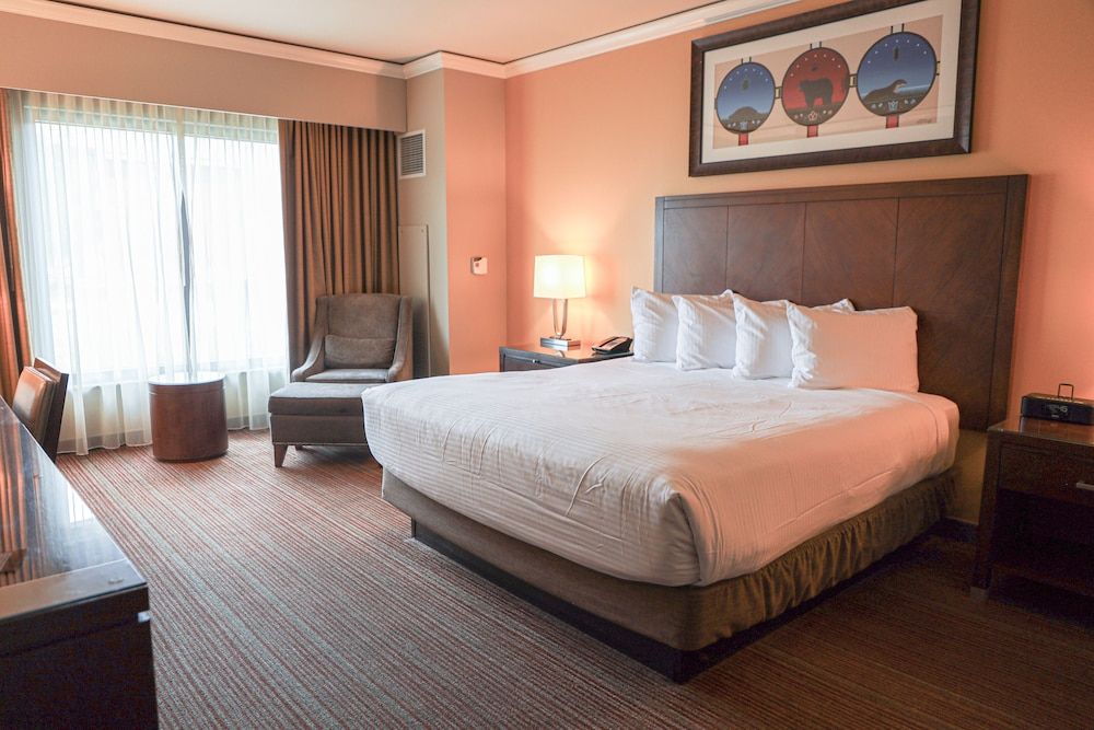 Four Winds Casino South Bend Standard Room, 1 King Bed