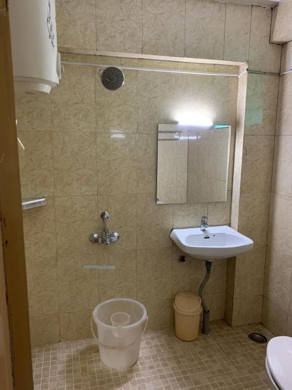 Hotel Jc Grand Deluxe Double Room 15