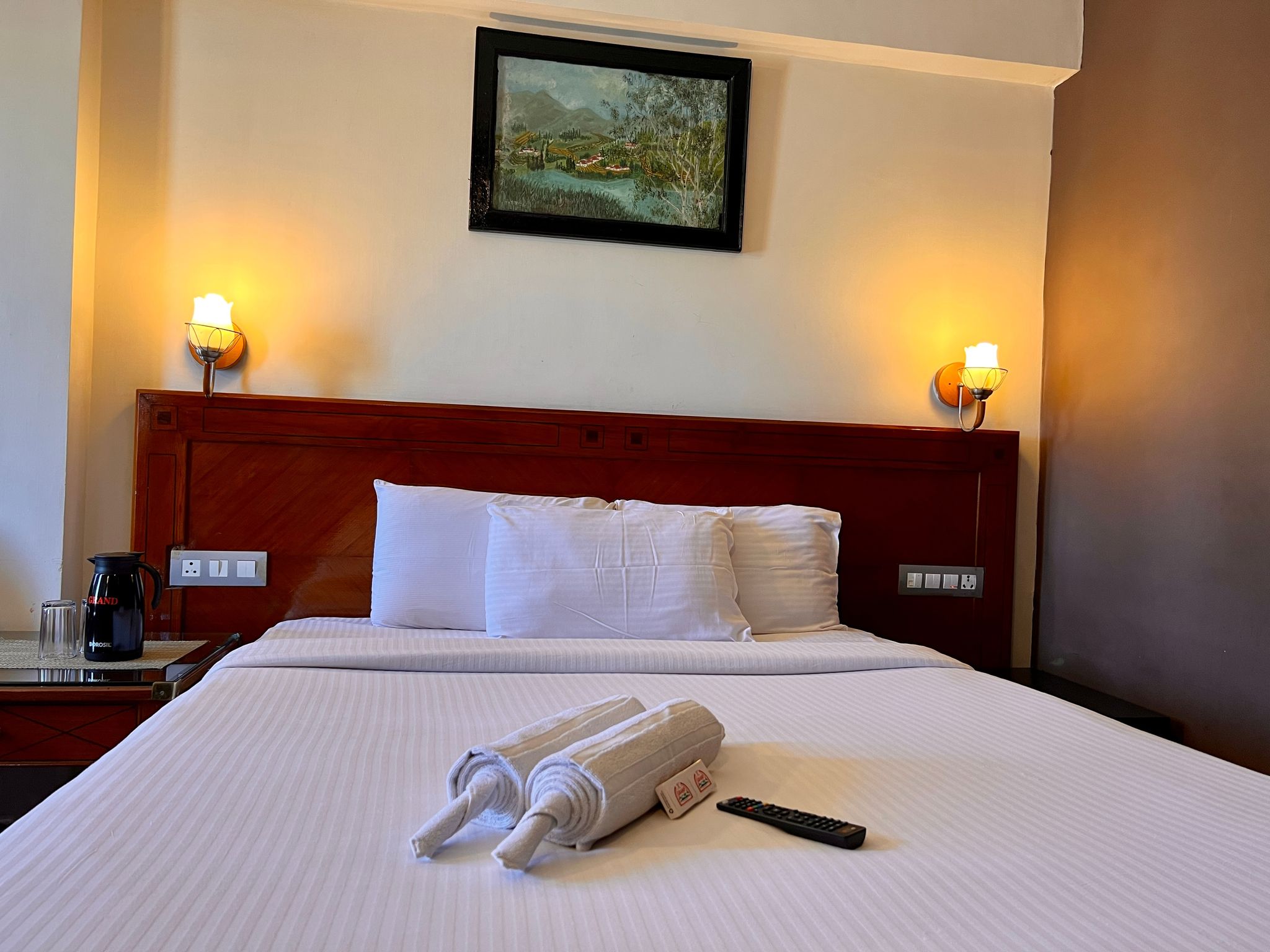 Hotel Jc Grand Deluxe Double Room 9