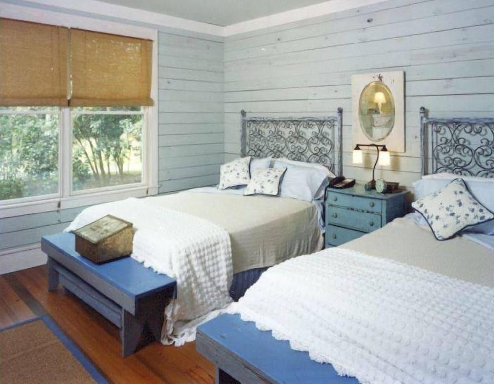 Magnolia Cottage