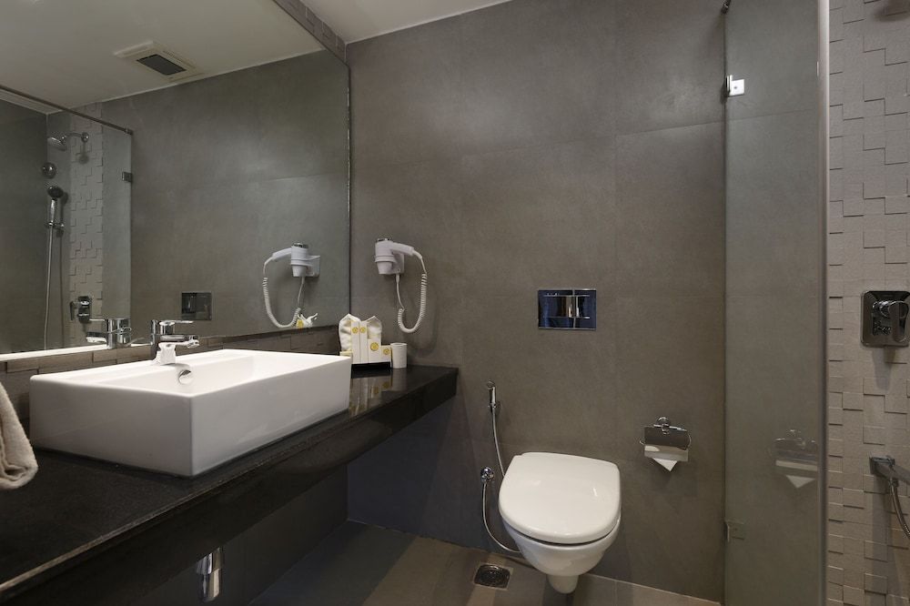 Sterling Kodai Lake Privilege Suite 9