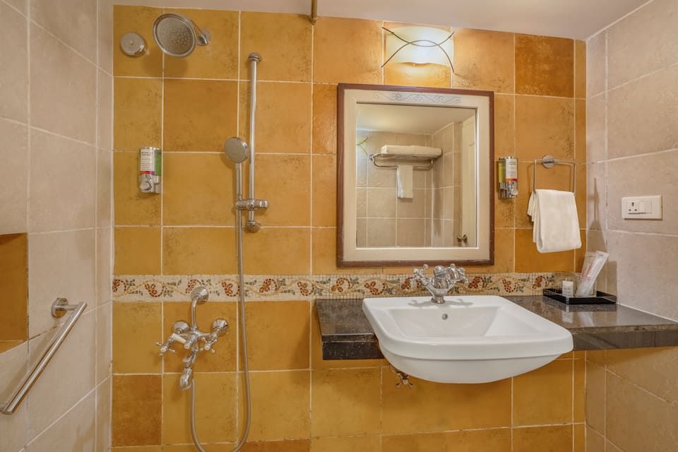 Sterling Kodai Lake Privilege Suite 10